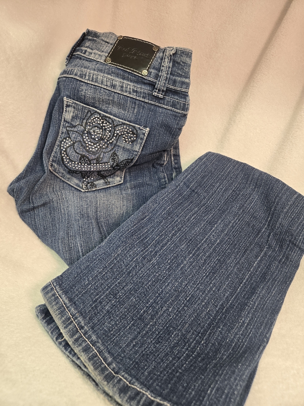 Red Rivet Embellished Blue Women's Jeans with Pocket Rhinestone Detail